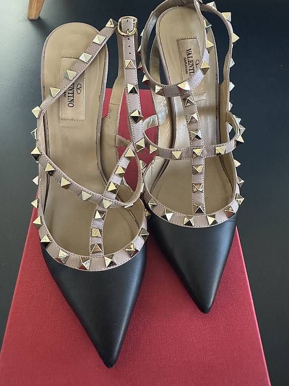 Valentino Scarpe da donna: Valentino Garavani Rockstud Heels ? Grösse 39 – Usato da Zürich venduto da danamihaela12