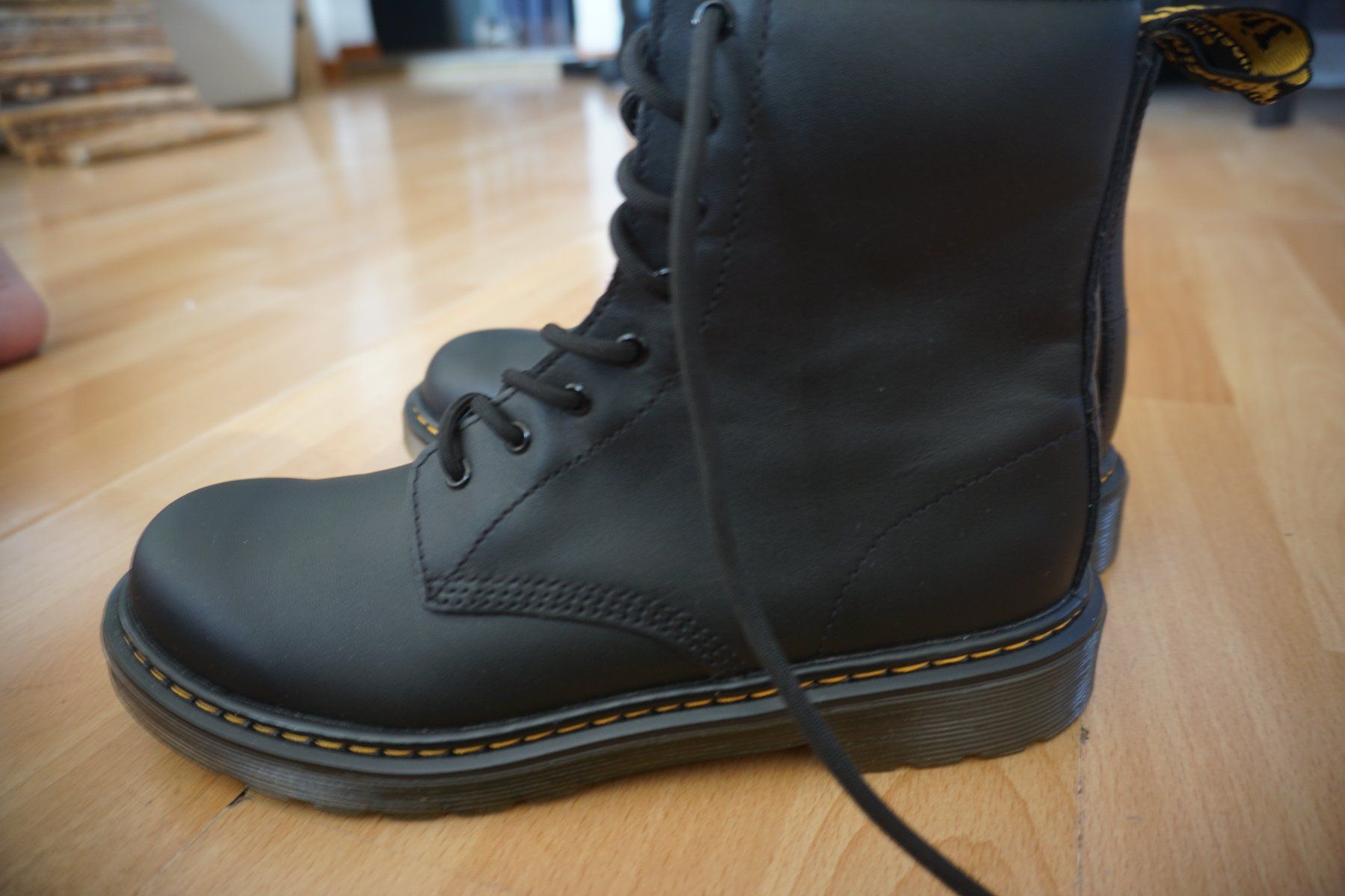 Dr. Martens Scarpe da uomo: Dr. Martens Stiefel Gr. 38, neuwertig – Nuovo (secondo la descrizione) da Zürich venduto da einalemjena 8