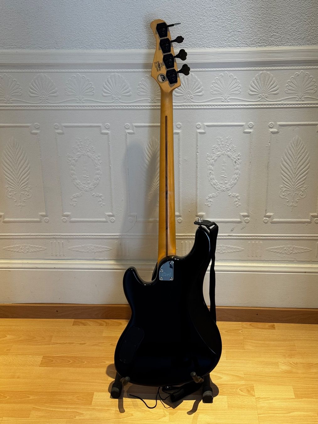 Cort Instruments de musique: Cort PJ bass with active electronics and upgraded hardware – D'occasion à Zürich par colorblindrummer 1