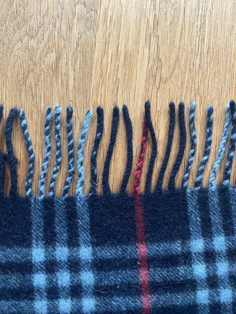 Burberry Foulard & Sciarpe: Original Burberry Schal, Kaschmir – Usato da Zürich venduto da Kurland1 3