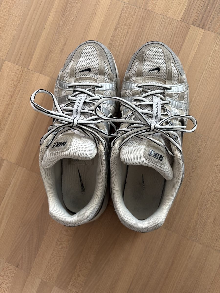 Nike Scarpe da donna: Nike P-6000 Gr. 40 Silber/Weiss – Usato da Regensberg venduto da ree_5l7n