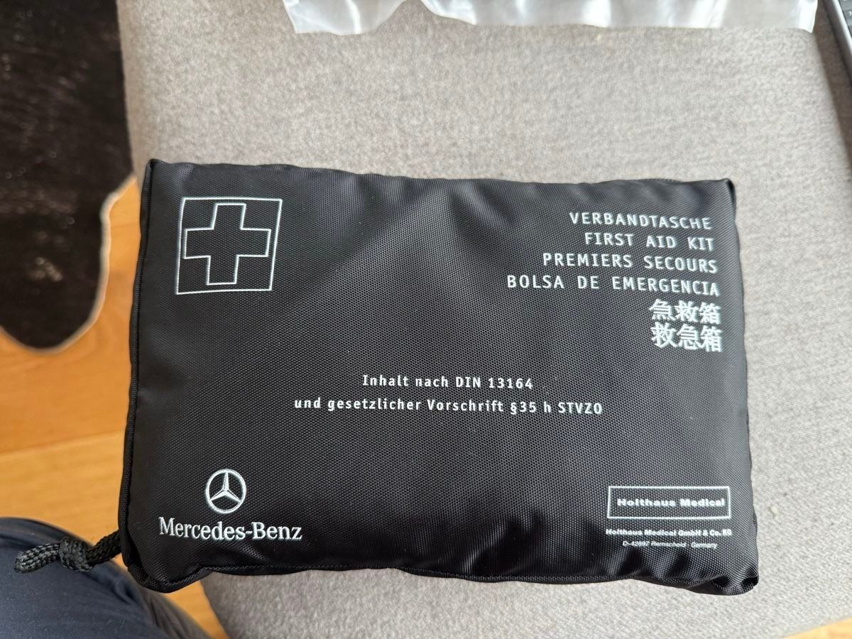 Kit di pronto soccorso: Merceds Benz Verbandtasche – Nuovo (secondo la descrizione) da Chardonne venduto da 245308