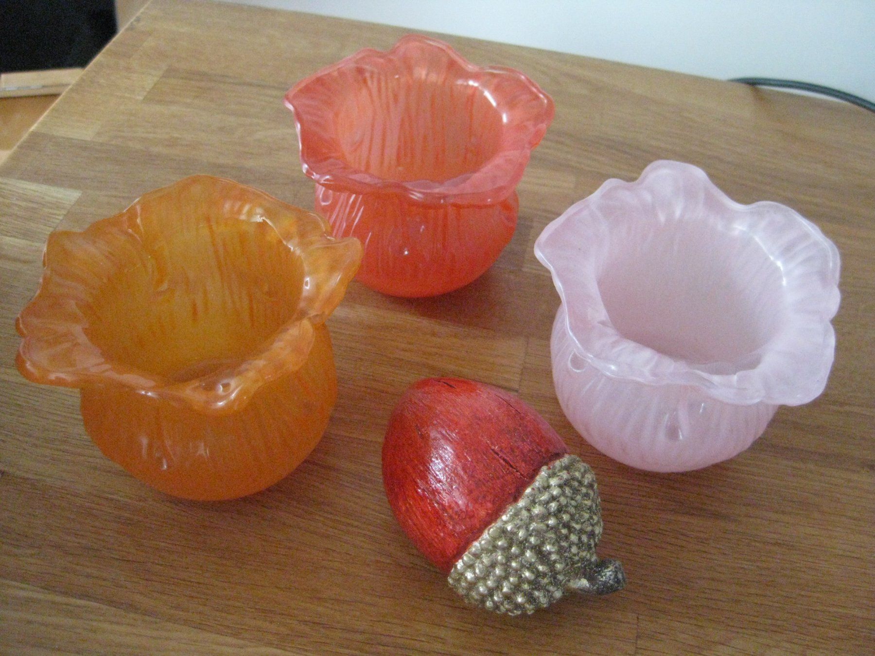 Alle Dekorationen: 3 schöne Glas Teelichter und 1 Eichel – Neu (gemäss Beschreibung) aus Romanshorn von Wazoohandlung 1