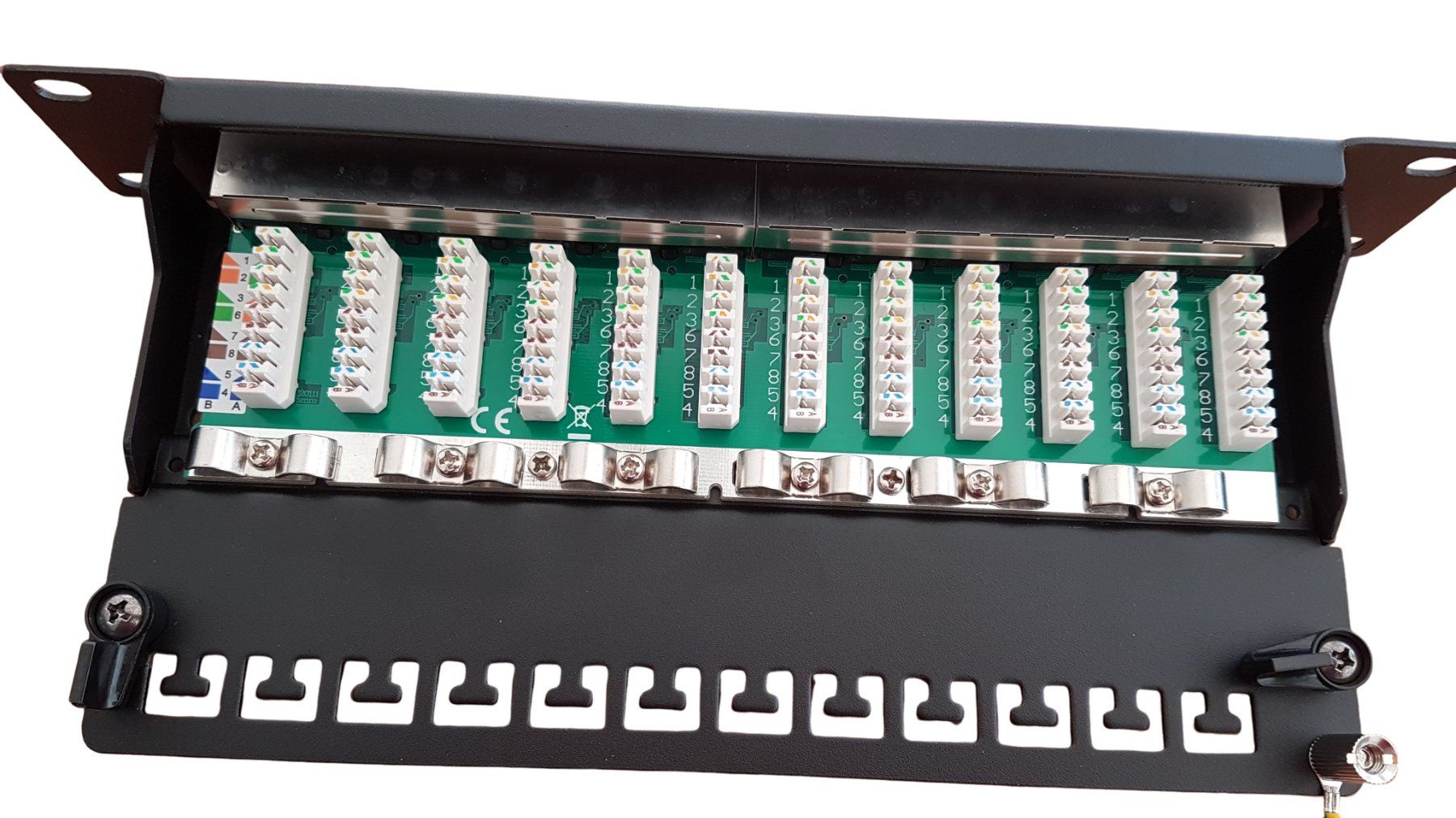 Spine: Patchpanel Cat.6 12-Port geschirmt – Nuovo e nell'imballaggio originale da Perlen venduto da shelbycobra 2
