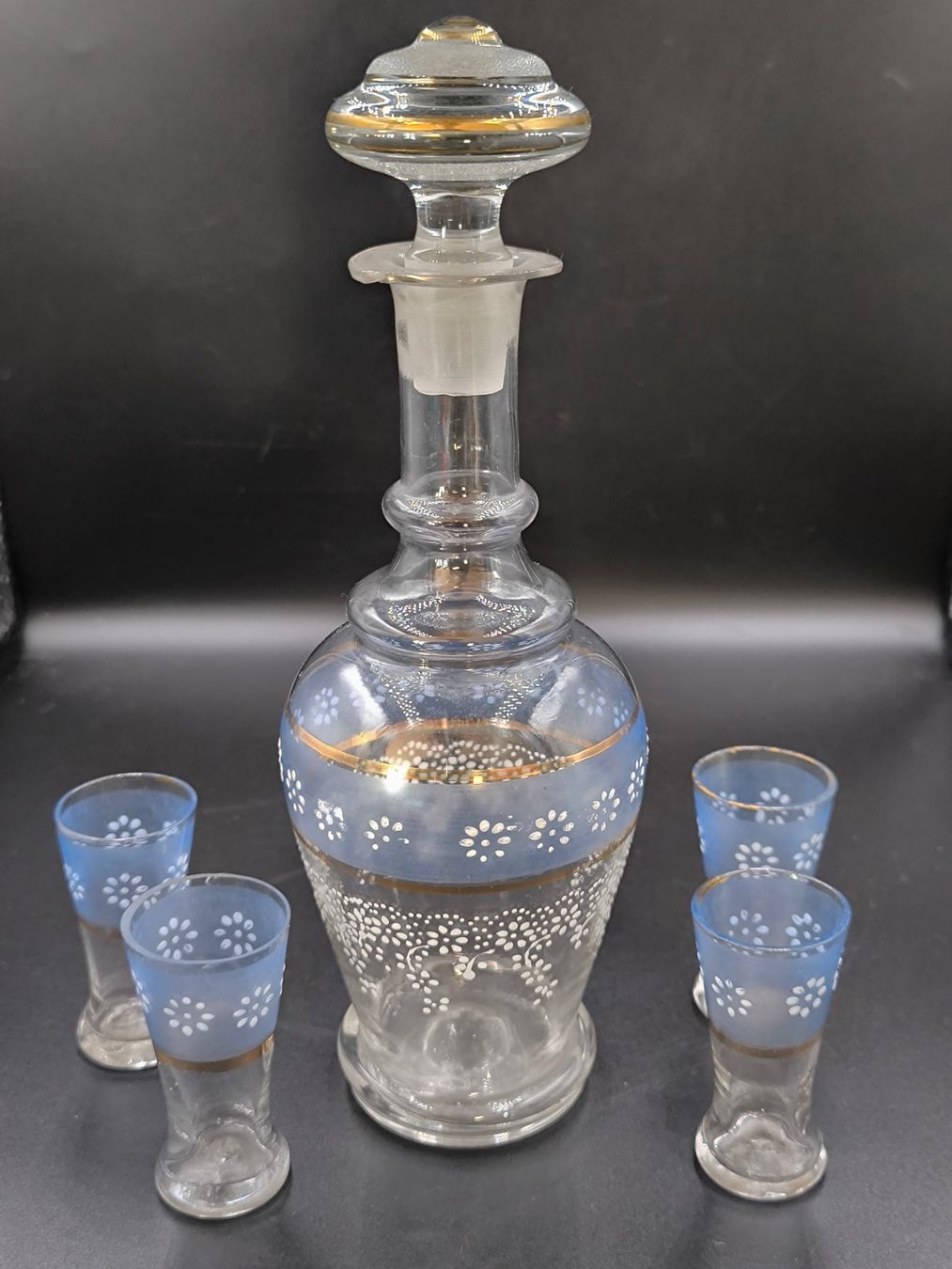 Bicchieri: Antike Likörkaraffe mit 4 Gläsern aus Glas – Usato da Rorschacherberg venduto da snOOpydOg11 9