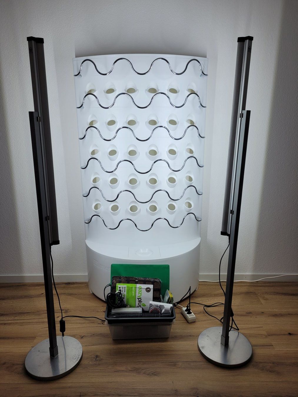 Box contenitori: Indoor Gardening - iHarvest / Hydroponik – Usato da Basel venduto da mar_7pjv 1