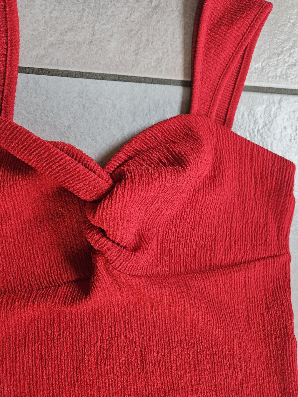 Tops: Haut taille M  – Gebraucht aus Vétroz von sas_yln5 1