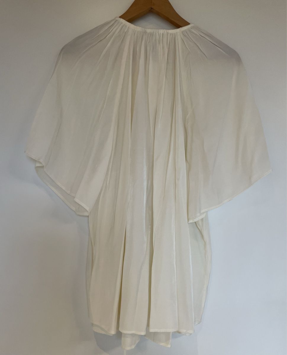 Blusen: Bluse Tunika Shirt CL 46 48 creme – Gebraucht aus Oberwil BL von moneymaker1 1