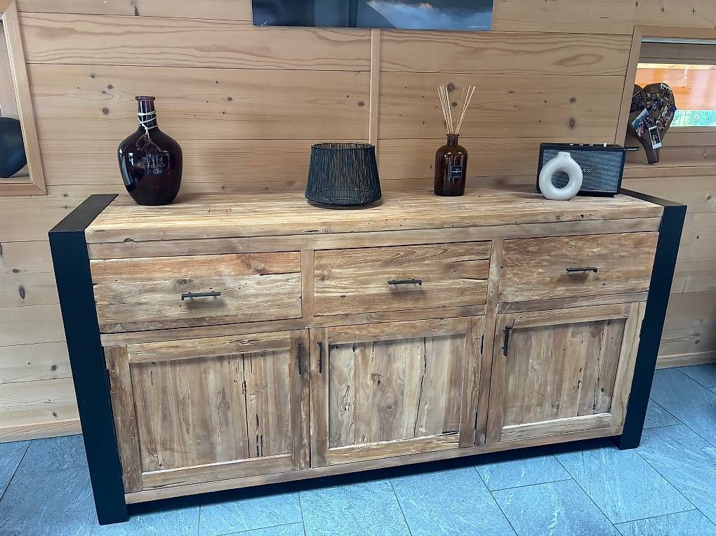 Buffets: Meuble de rangement – D'occasion à Val-d’Illiez par Franfran84