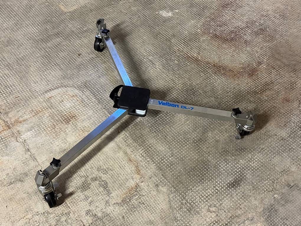 Treppiedi & Teste: Stativ-Dolly Velbon DL-7 – Usato da Bleiken venduto da patpourri