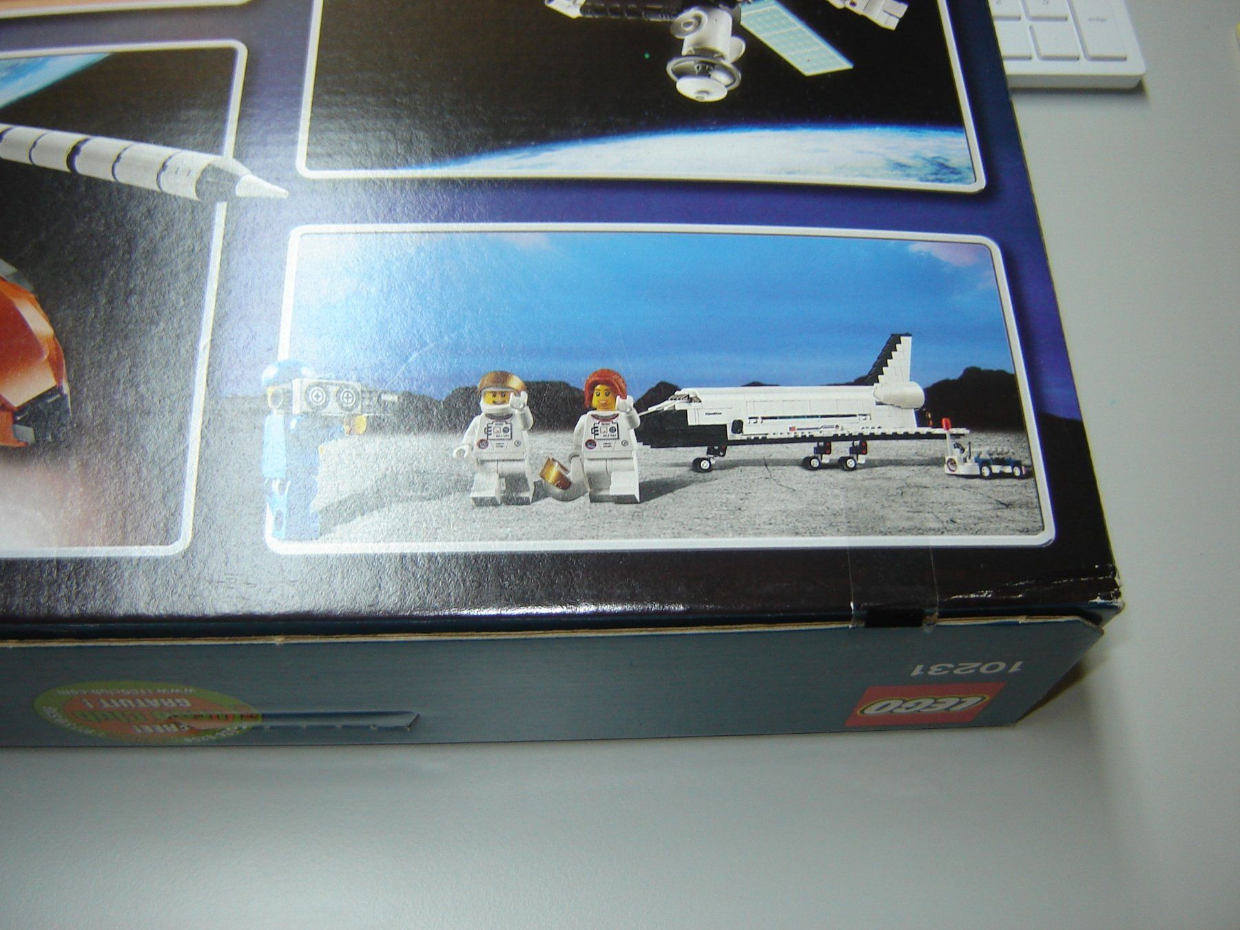 Lego Kit di costruzioni: LEGO Space Shuttle Art. 10231 – Nuovo e nell'imballaggio originale da Allenwinden venduto da Wm26 3