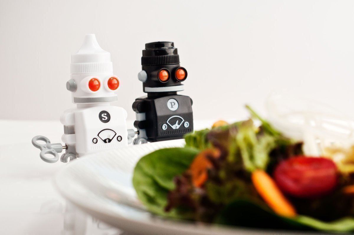 Elettrodomestici da cucina: Salt & Pepper Robots – Nuovo e nell'imballaggio originale da Schwyz venduto da mucholoco 1