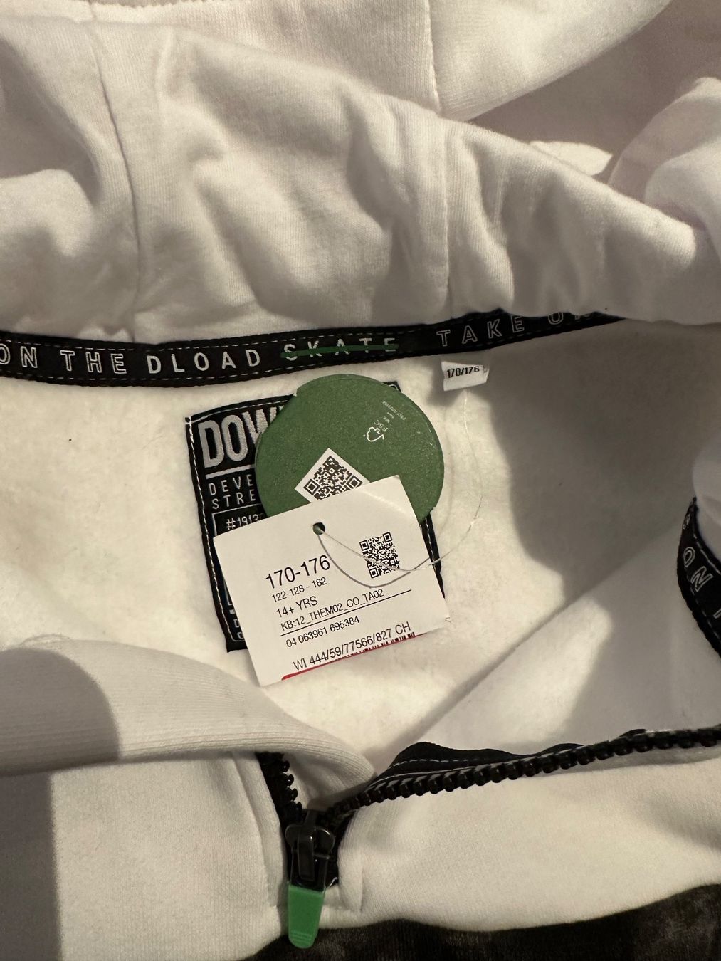 C&A Giacche & Cappotti: Sweatjacke Jacke Grosse 170-176 – Nuovo e nell'imballaggio originale da Alpnach Dorf venduto da ljusja 1