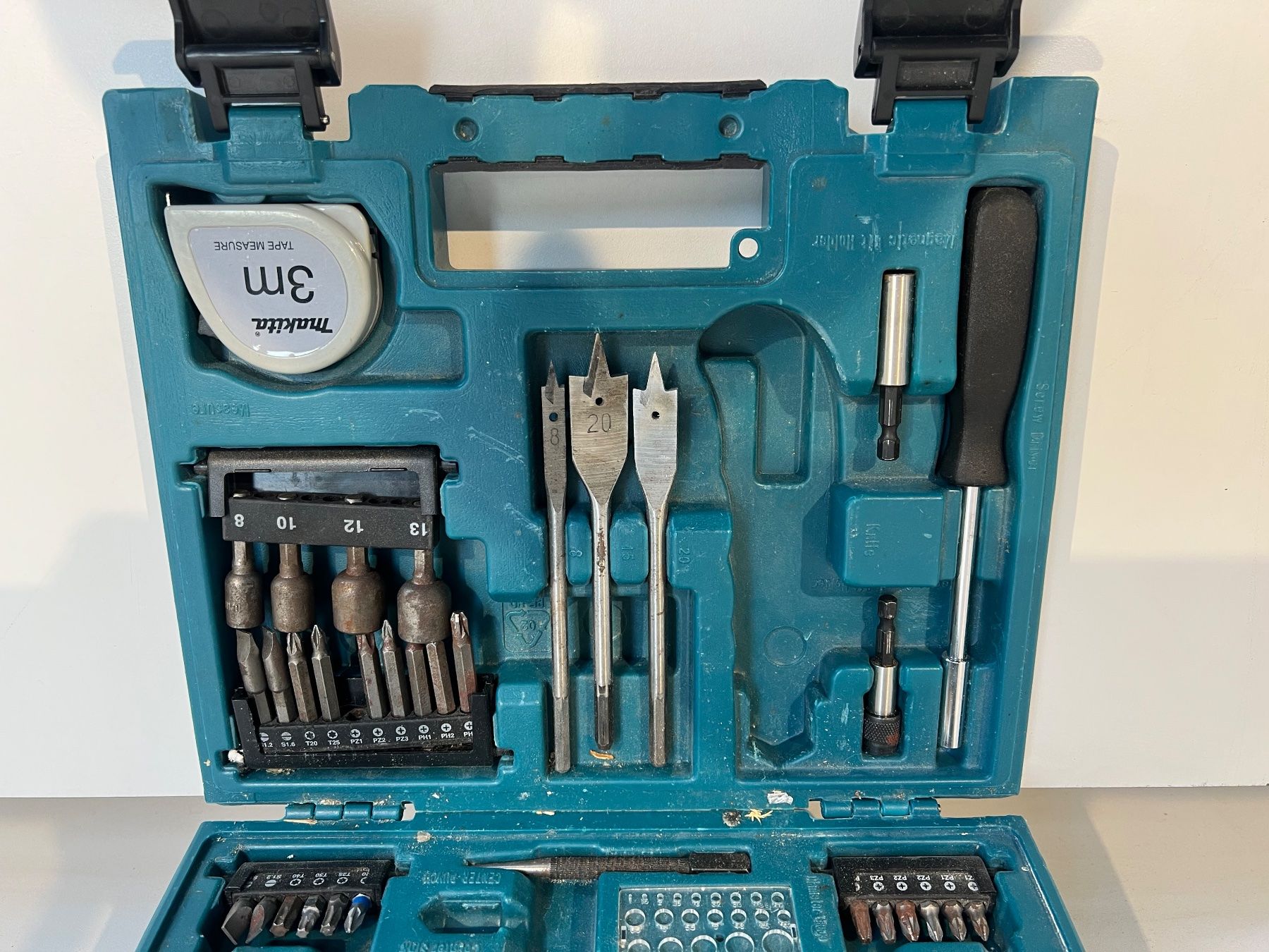 Tous les outils: 013 MAKITA Bohrerset – D'occasion à Wangen an der Aare par TBYN 3