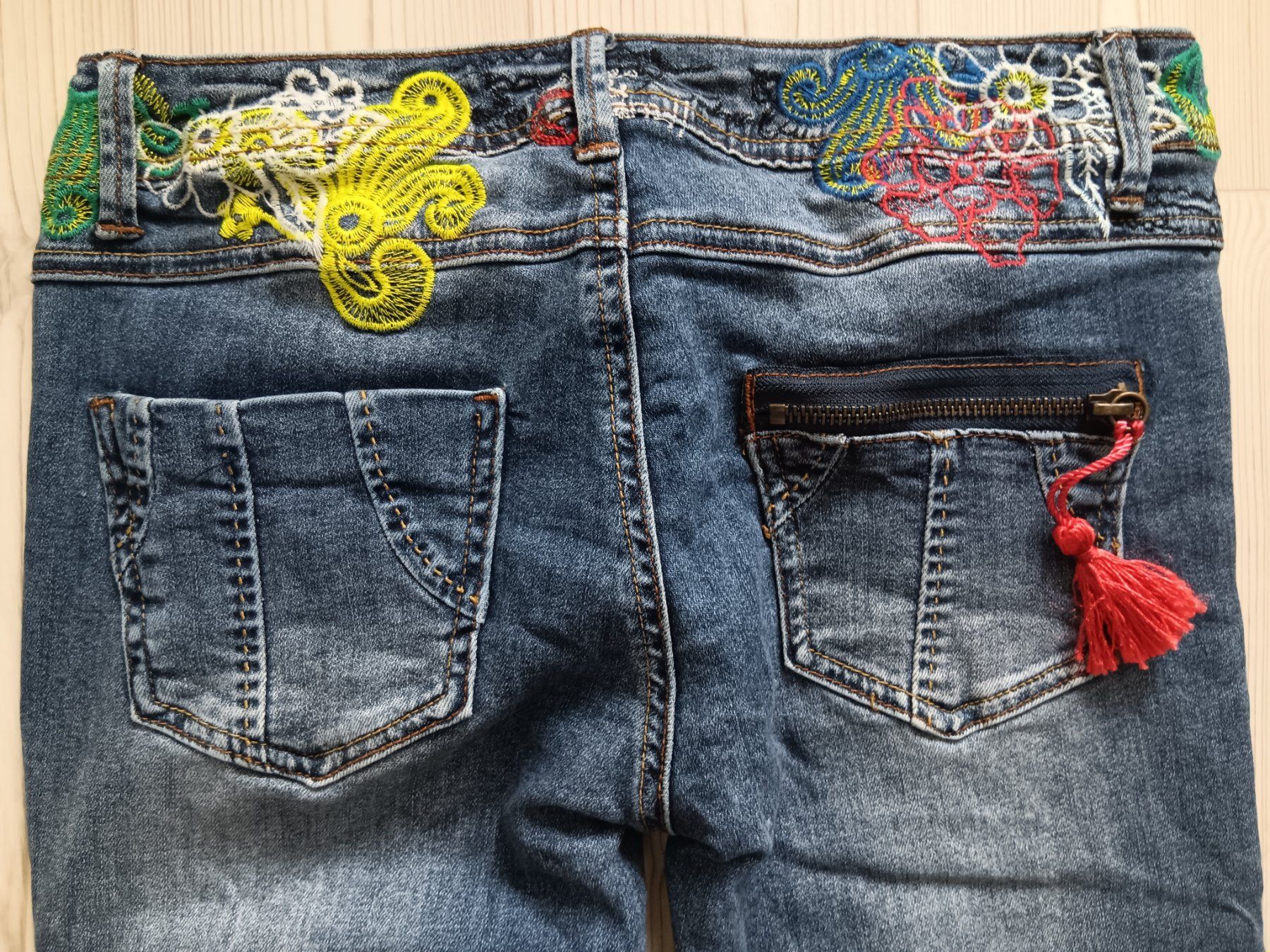 Desigual Jeans: DESIGUAL Jeans taille / Grosse 26 – Usato da Cossonay-ville venduto da Super-Price-Quality 6