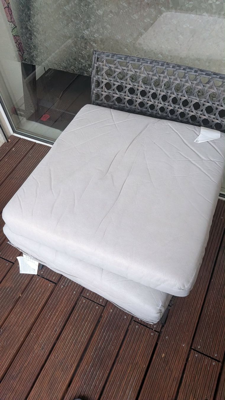 Ikea Poltrone: 2 sitzelement / outdoor couches jutholmen IKEA – Usato da Bonstetten venduto da Johanne_Lamalle 2