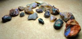 Schwarzer Opal 180,5 ct aus Lightning Ridge Australien
