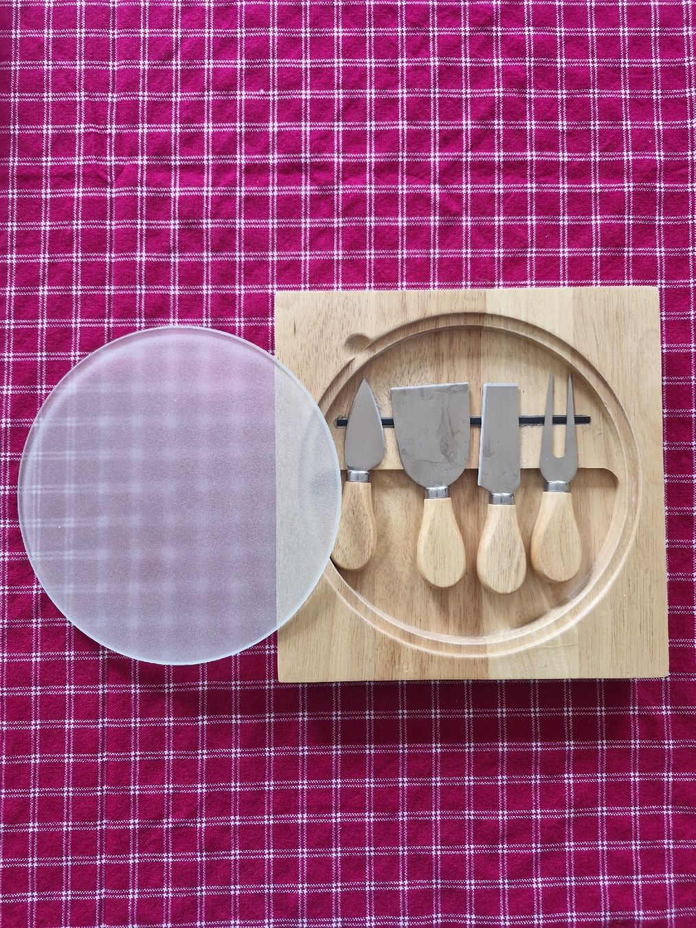 Set di piatti: Käseset "Orbit" mit Glasplatte 4tlg. – Nuovo e nell'imballaggio originale da Baden venduto da lor_hk8w