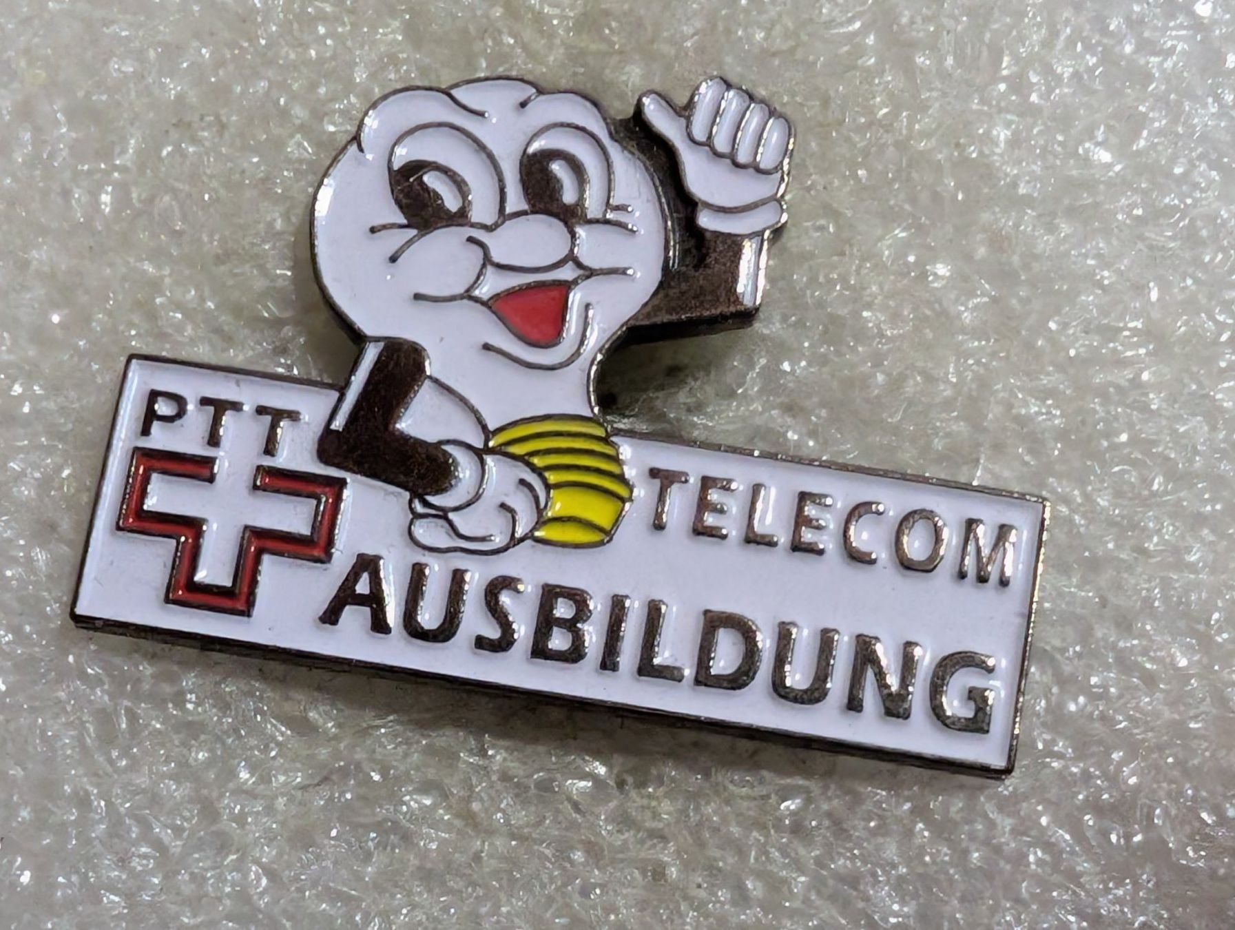 Plaketten & Abzeichen: Ansteckpin 243: PTT Telecom Ausbildung – Gebraucht aus Oppligen von Pin-Fall-Shop