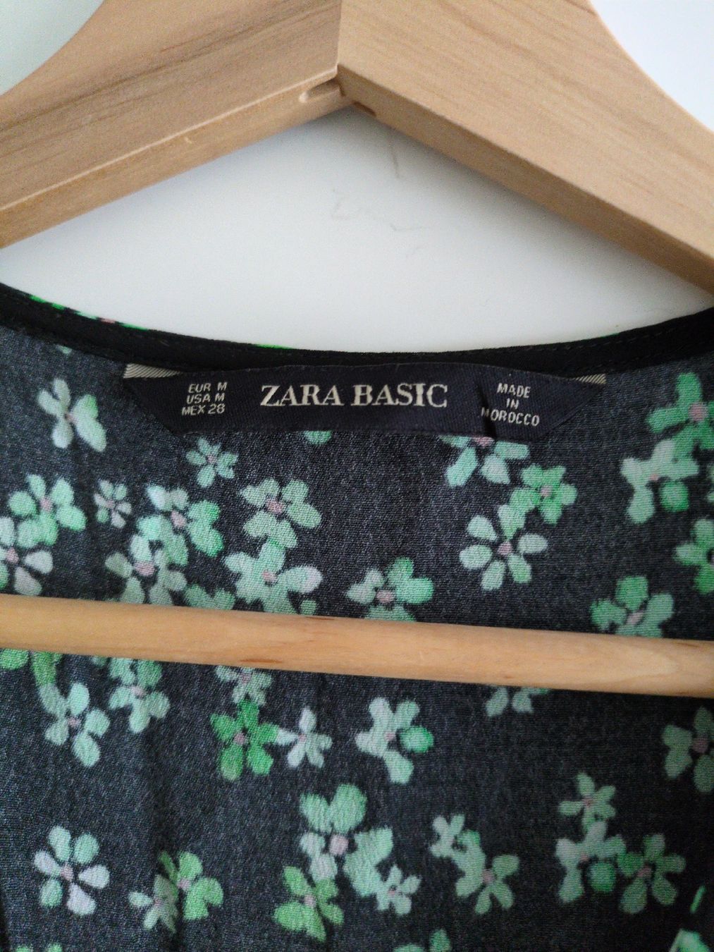 Zara Robes: Sommerkleid mit Blumen – D'occasion à Olten par Lilliane0 3