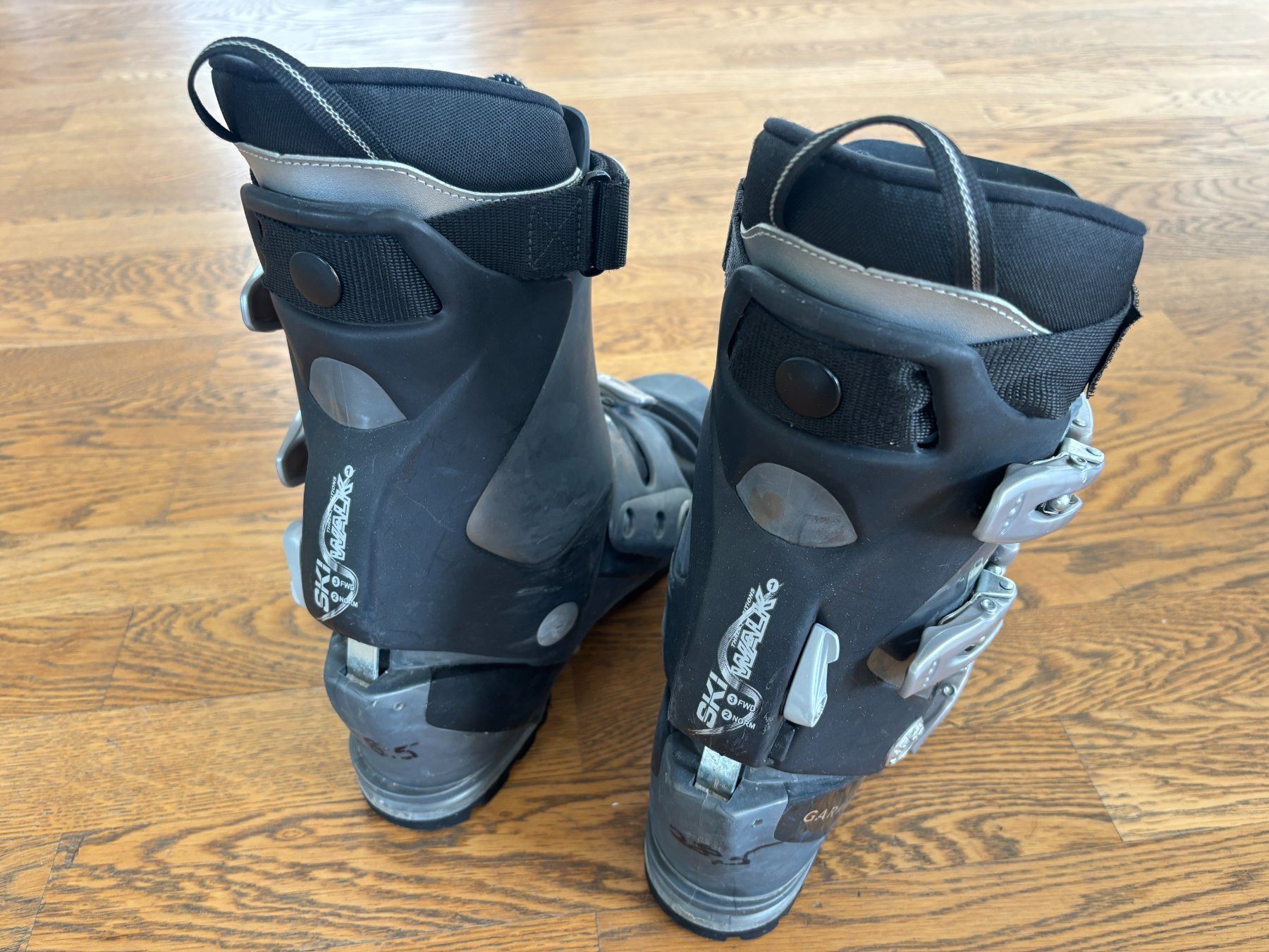 Garmont Herrenschuhe: Telemarkschuhe Garmont Genesis – Gebraucht aus Hünibach von Produktform 2