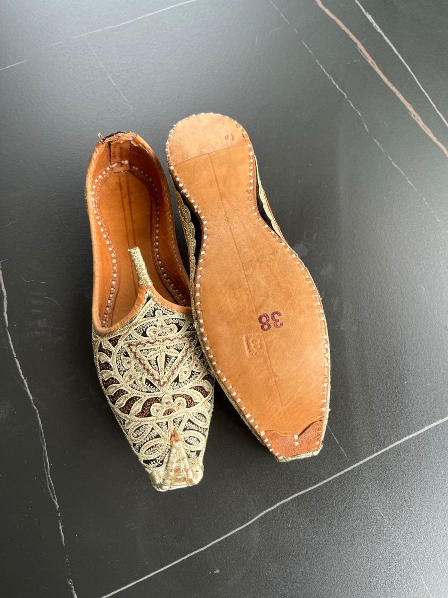 Damenschuhe: Slippers size 38 – Neu (gemäss Beschreibung) aus Genève von VManic 1