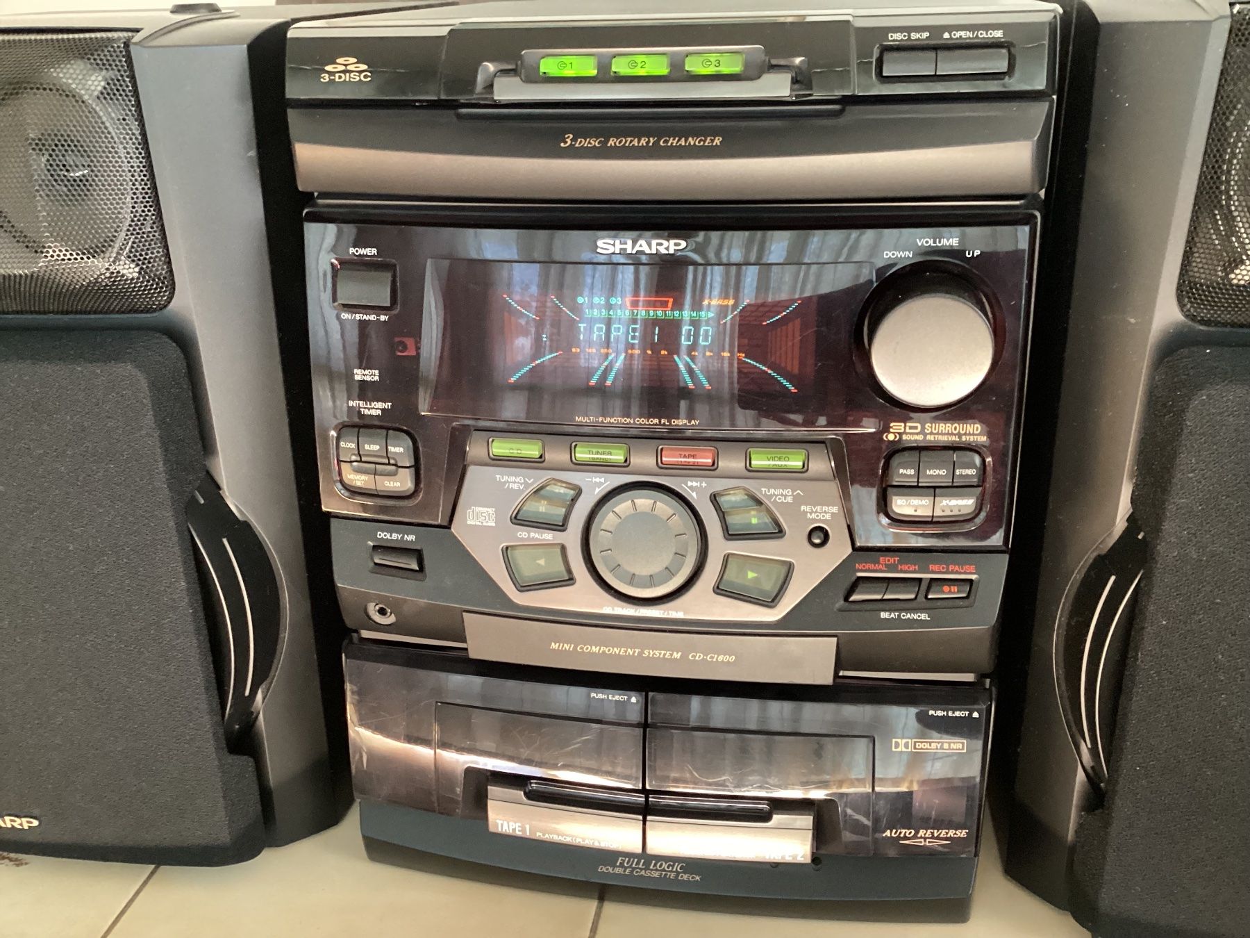 Sharp Lettore multimediale & Streamer: SHARP CD-C1600H Stereoanlage aus den 90ern – Usato da Pratteln venduto da Robdajet 2