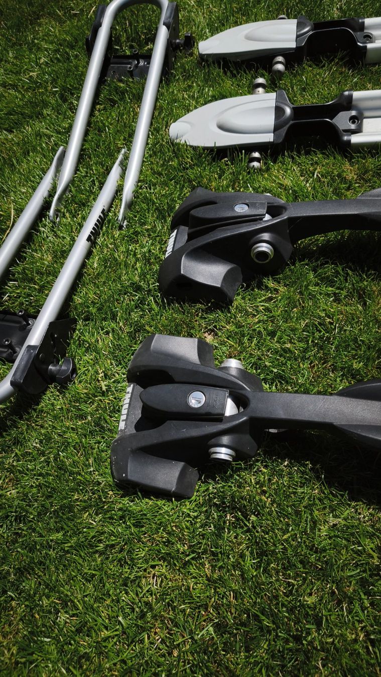 Thule Supporti per biciclette: Thule Veloträger Schienen – Usato da Niederweningen venduto da pasko 2