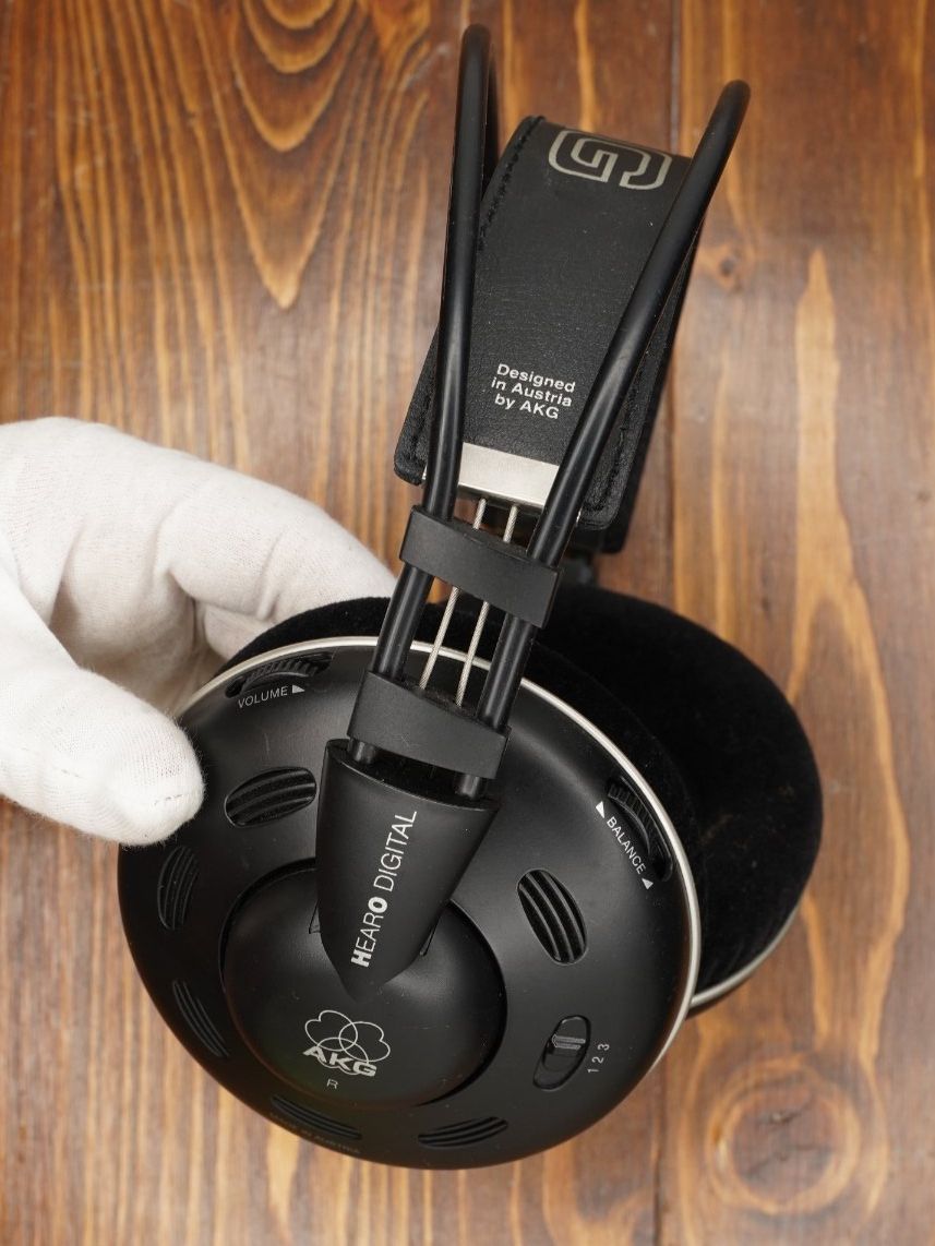 Akg Casques audio: AKG Hearo Digital, Wireless Headphones only – D'occasion à Bern par nic_x6gy 2
