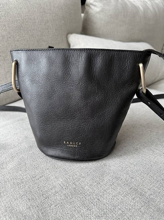 Borse da donna: Luxuriöse Ledertasche Radley London – Usato da Zürich venduto da YanaZam