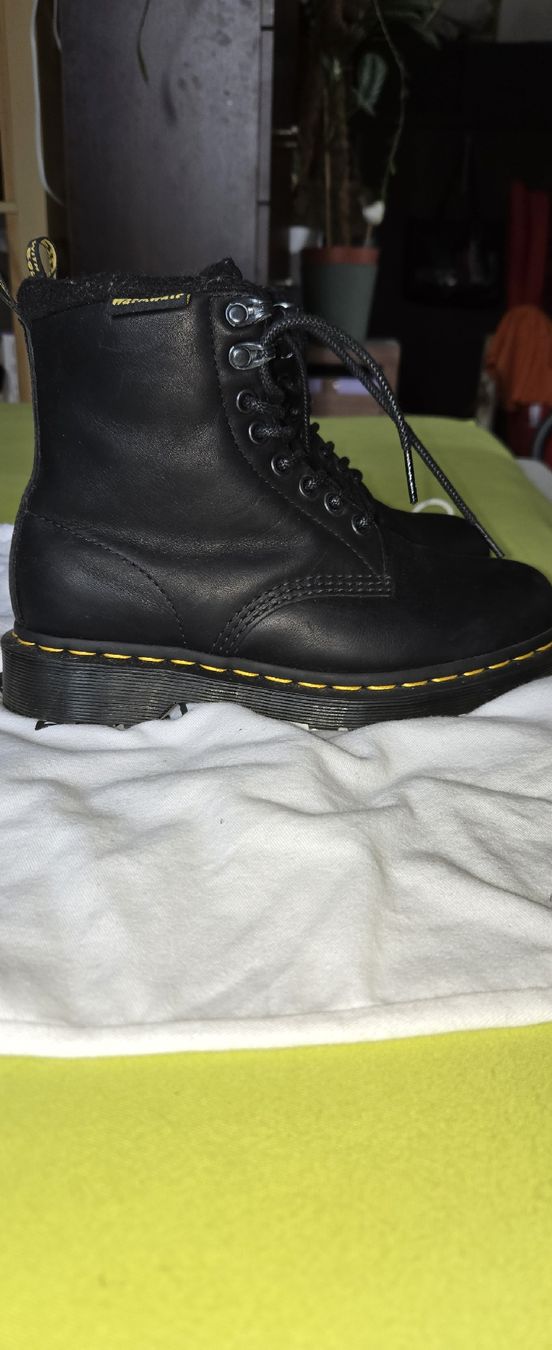 Dr. Martens Scarpe da donna: Dr Marteen shoes – Usato da Diessenhofen venduto da Pandaplants 1