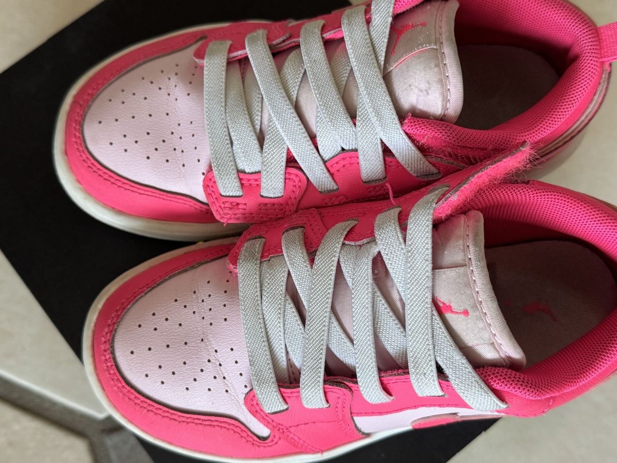 Jordan Chaussures filles: Jordan size 31 – D'occasion à Blonay par art_7f87 4