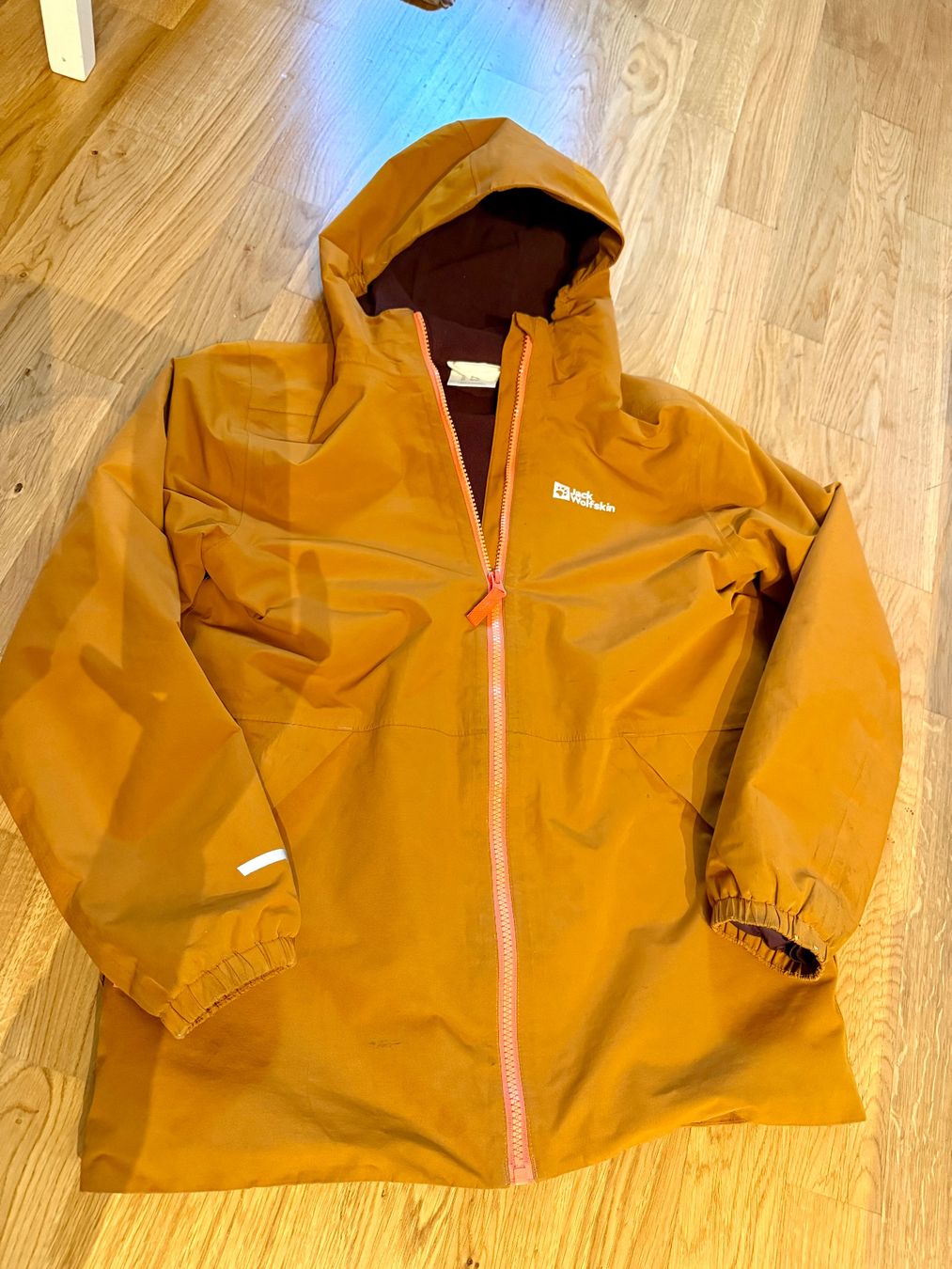 Jack Wolfskin Giacche: Jack &Wolfskin Jacke gr 152 – Usato da Pratteln venduto da and_d9fc