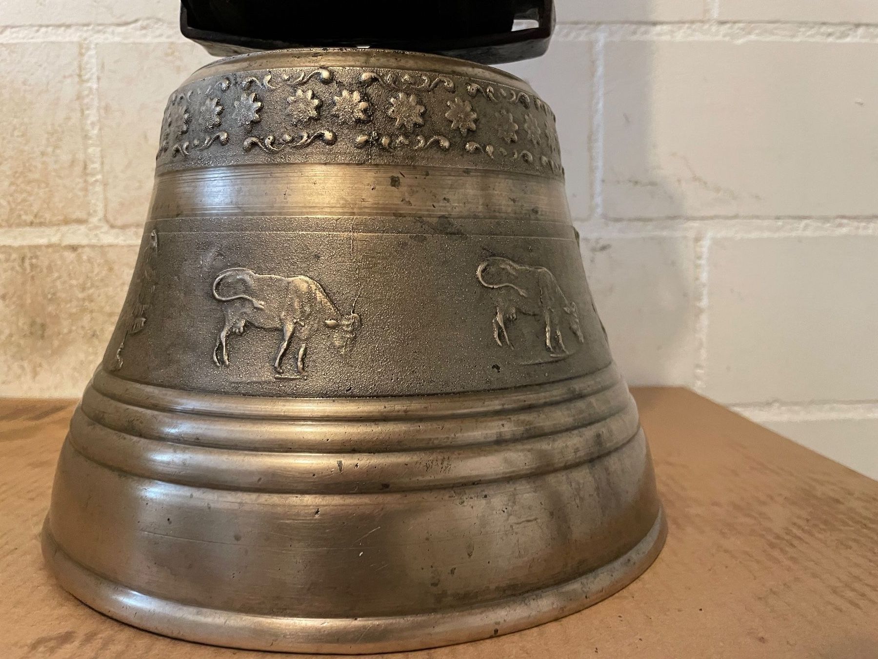 Cloches & sonnailles: Alte Glocke ab 1.00 Fr. – D'occasion à Birrhard par magisto52 1