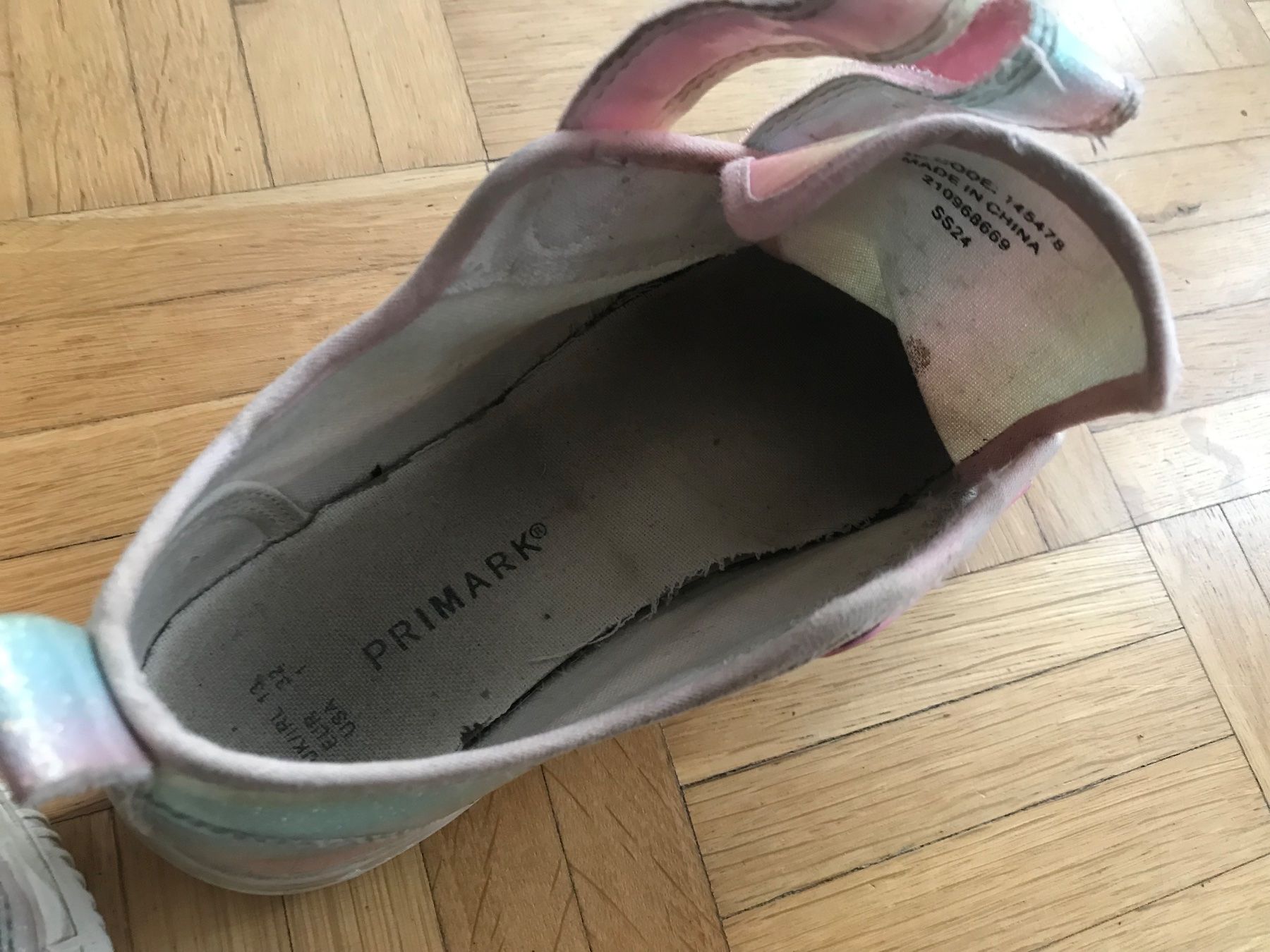 Scarpe per ragazze: Mädchen Schuhe mit Glitzer-Regenbogen-Farben Grösse 32 – Usato da Emmenbrücke venduto da Hathor123 6