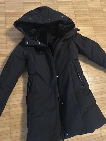 Zara Wintermantel, schwarz, Grösse xs - Warm und stylisch!