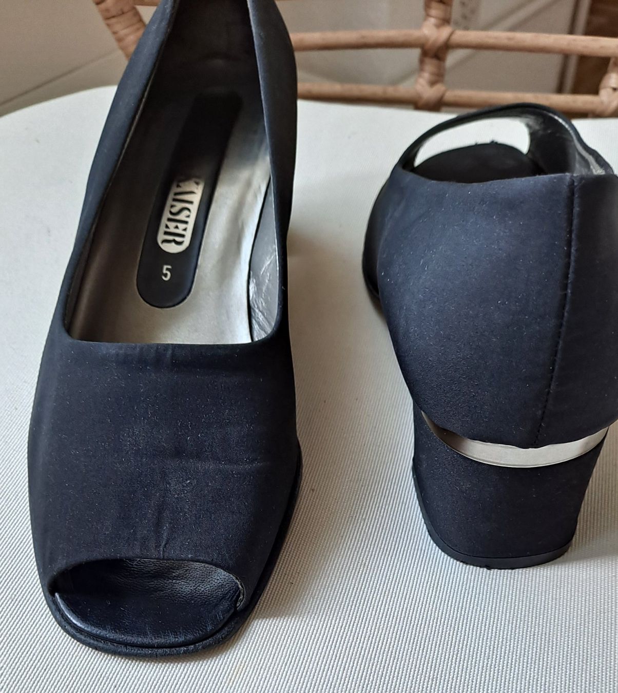 Kaiser Scarpe da donna: Peter Kaiser Pumps  Gr. 5, 38 – Usato da Liestal venduto da Mas-Y-Mas 2