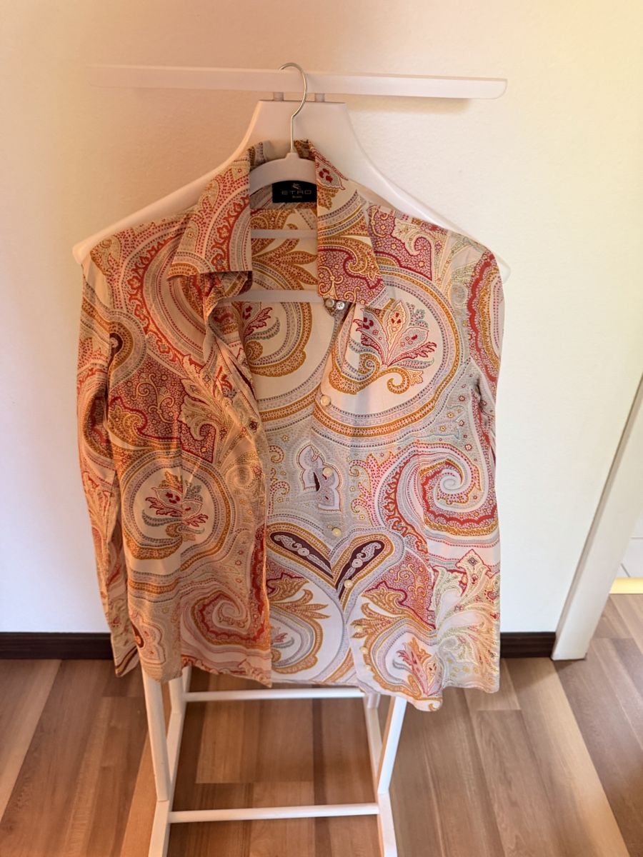 Etro Blusen: Chemise taille Etro taille 34  – Gebraucht aus Neuchâtel von mar_fhq6
