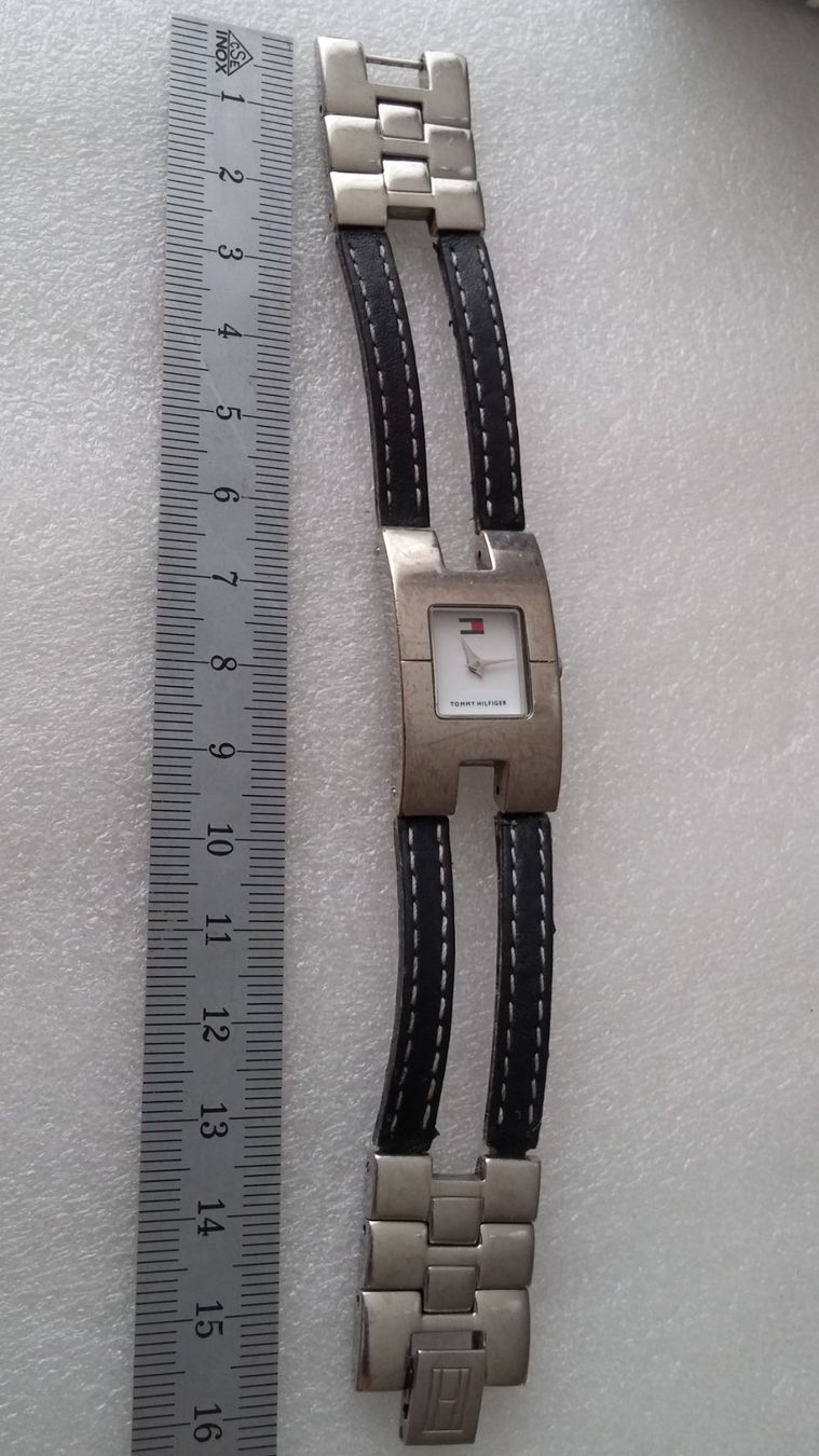 Tommy Hilfiger Uhren: Tommy Hilfiger Damen Armbanduhr – Gebraucht aus Zürich von sendbad 2