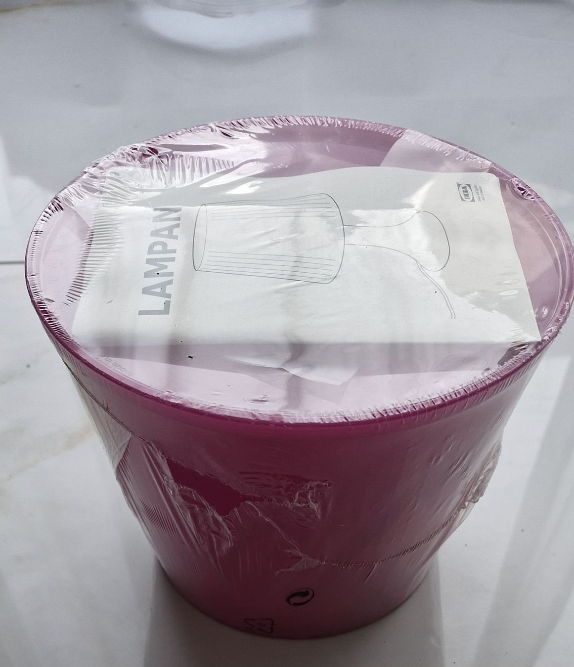 Ikea Lampade: Lampe de table IKEA neuve dans son emballage – Nuovo e nell'imballaggio originale da Grenchen venduto da Arga.11