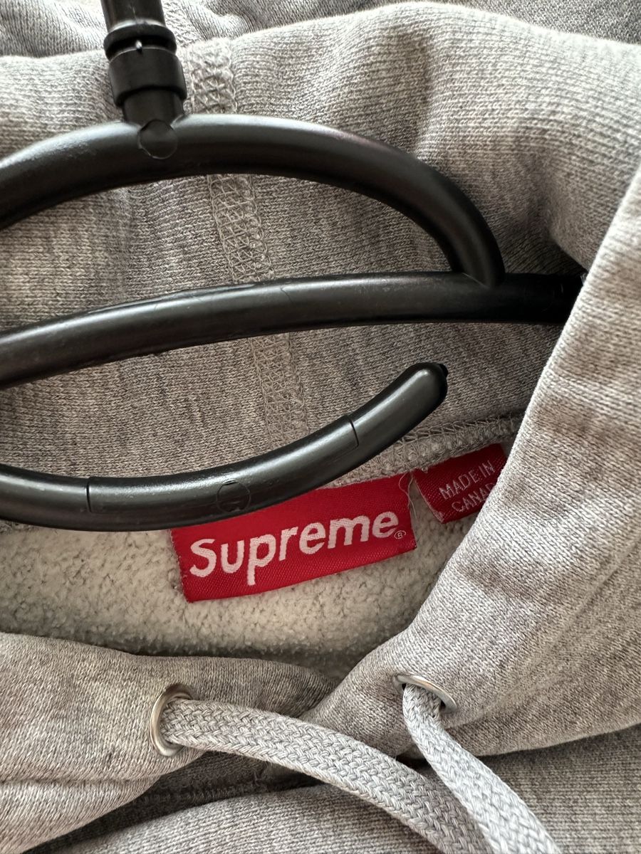 Maglioni & Felpe: Pullover Supreme grau, Gr. M – Usato da Ermatingen venduto da nic_x2tf 2