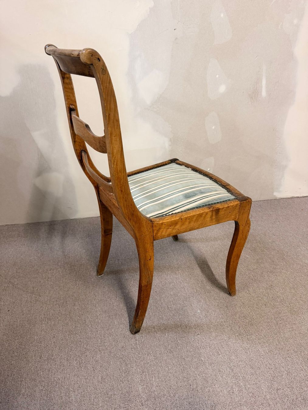 Sedie: Antiker Biedermeier Landhaus Stuhl mit Polstersitz – Usato da Rickenbach ZH venduto da Der-Insider 1