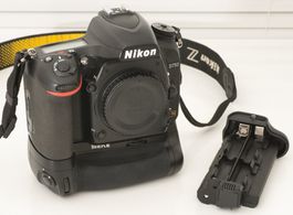 Nikon D750 & Battery-Grip & Charger, 1 Akku, ca 31000 Klicks