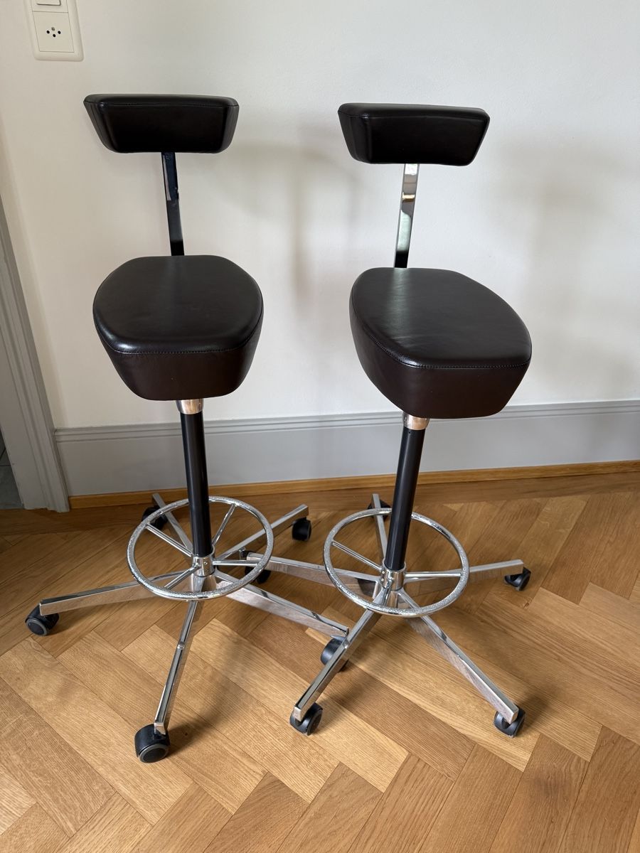 Vitra Sgabelli: 2 x George Nelson Perch Stool von Vitra – Usato da Zürich venduto da anaseitz