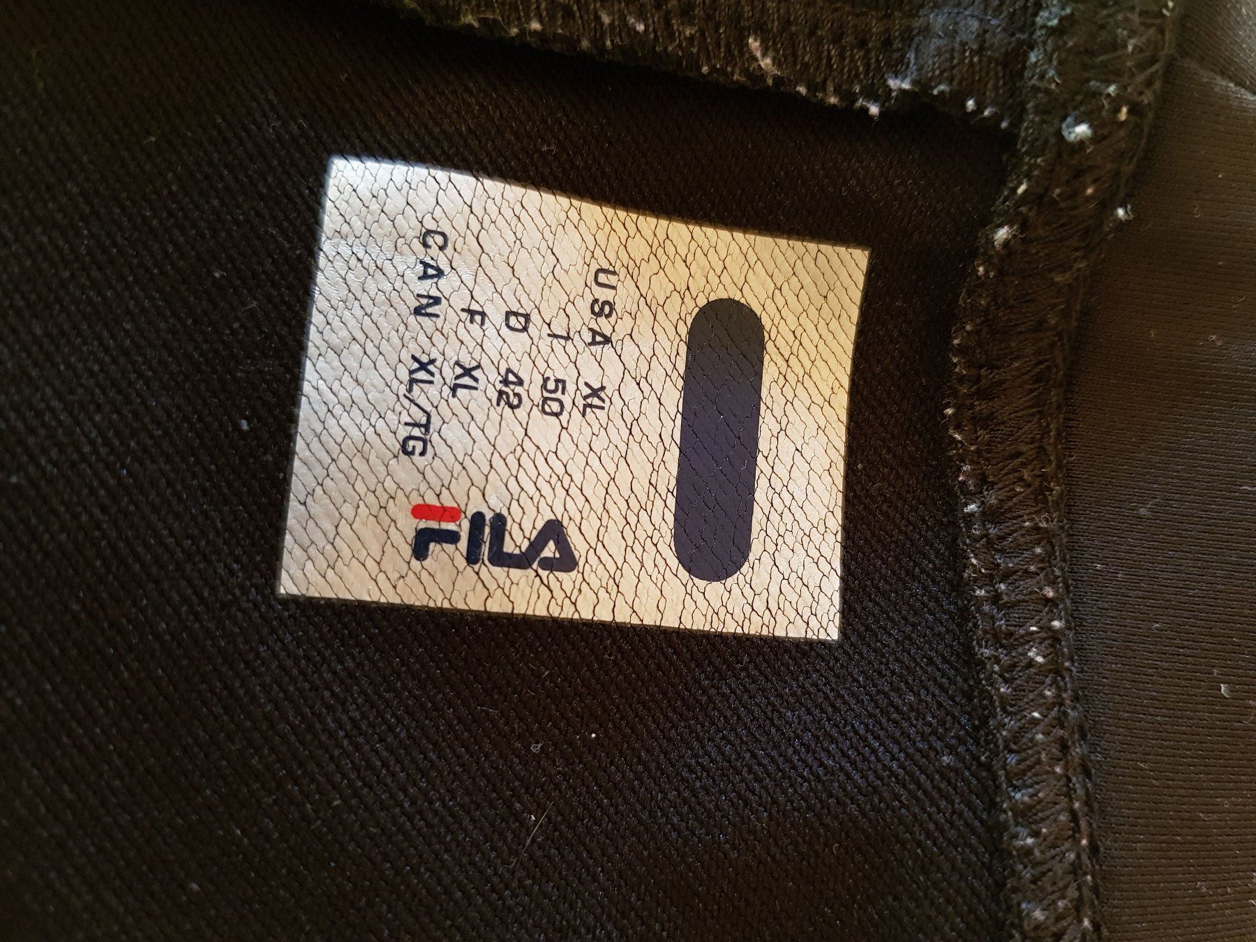 Fila Pantaloni: FILA Damen Sporthosen – Usato da Zweisimmen venduto da Adorable 3