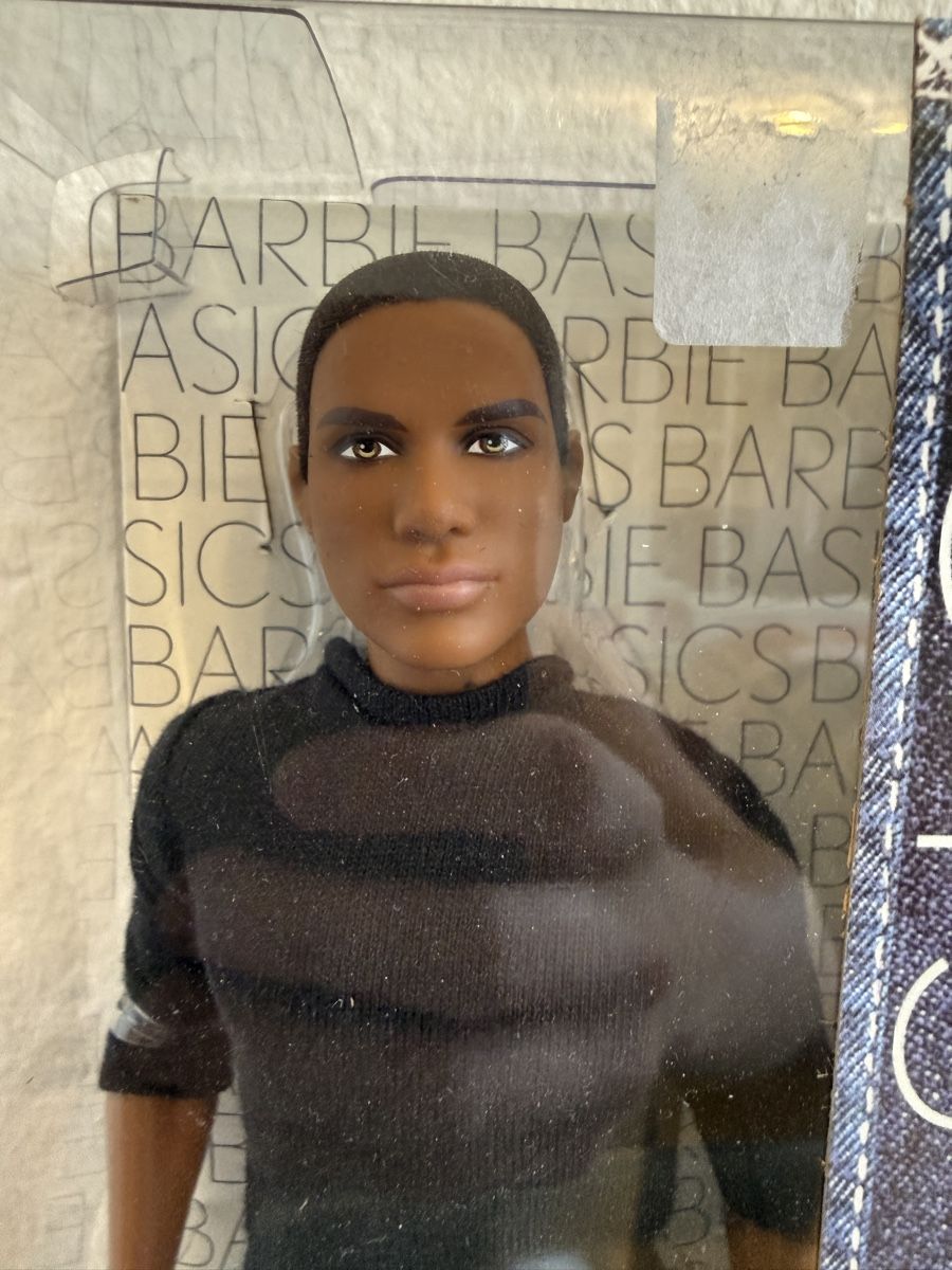 Poupées: Barbie Basics Ken Model 17 – Neuf avec emballage d'origine à Altstätten SG par hsc_7wn6 1
