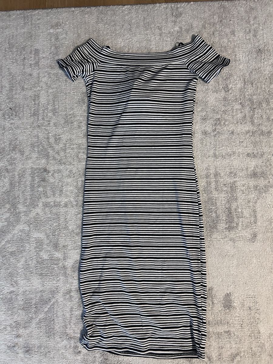 Kleider: Damen Kleid gestreift – Neu (gemäss Beschreibung) aus Belp von jan_6yvx
