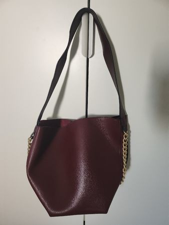 Damen Handtasche bordeaux mit Goldkette guter Zustand 