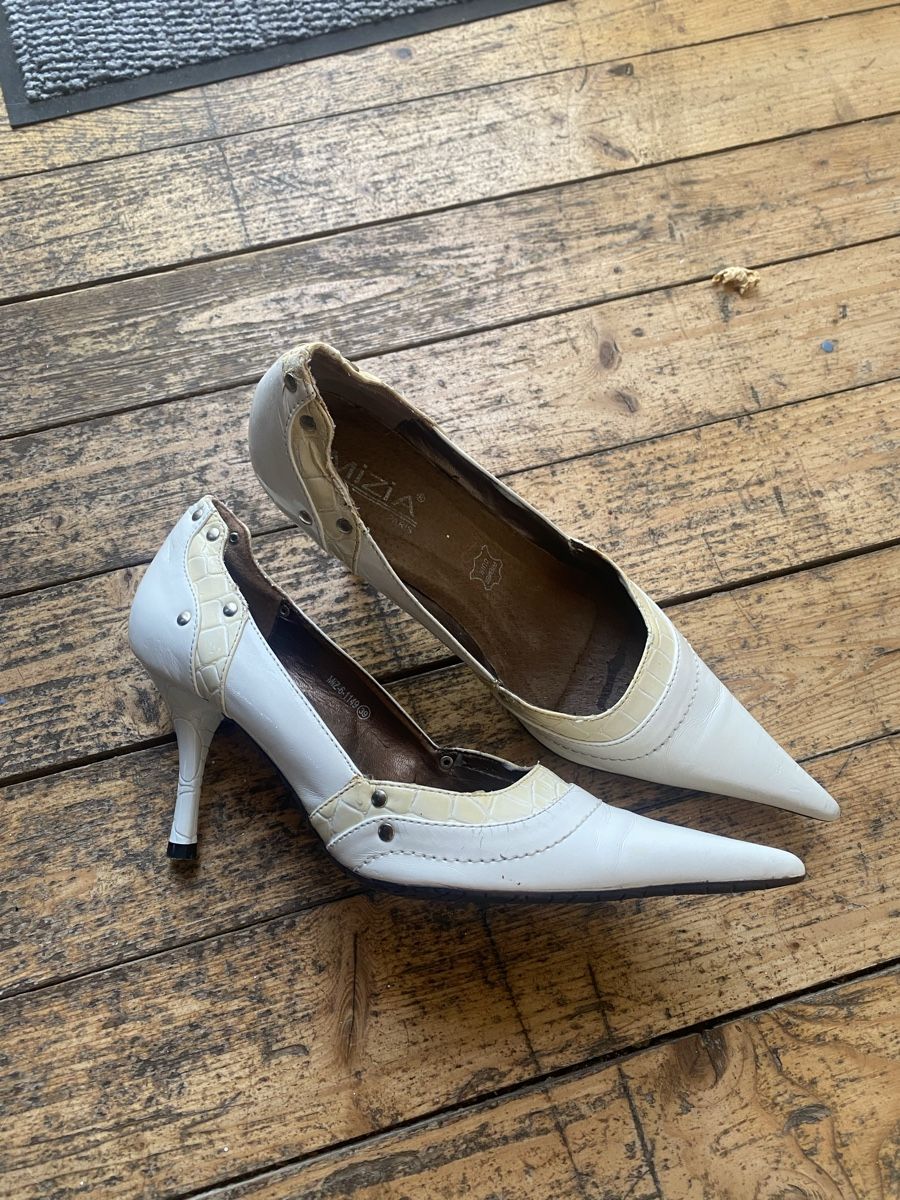 Scarpe da donna: Vintage Kitten Heels 2000er y2k – Usato da Muri b. Bern venduto da jan_jr2w