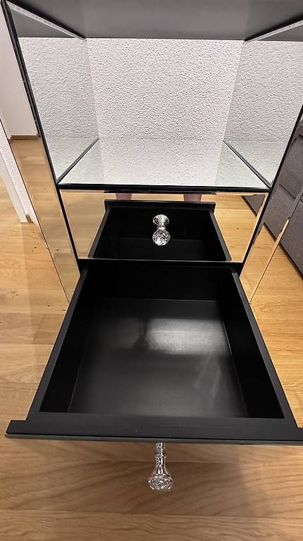 Comodini: Nachttische Glas – Usato da Hirzel venduto da TargatoNA 3